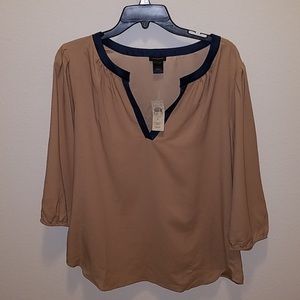 NWT ANN TAYLOR TAN AND NAVY TOP SZ LARGE